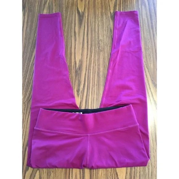 PINK Victoria’s Secret Leggings! - Picture 1 of 3